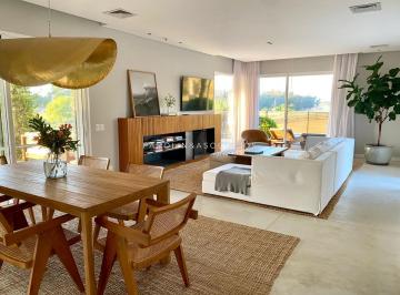 Foto1 · Casa de 4 Dorm. en Venta en El Quijote, Punta del Este.