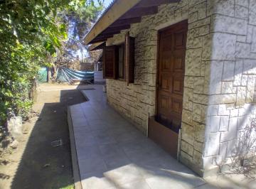 Casa · 65m² · 3 Ambientes · 1 Cochera · Casa de 3 Ambientes en Moreno