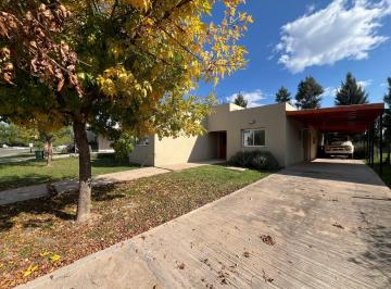 Casa · 177m² · 4 Ambientes · 1 Cochera · Casa en Venta en San Gabriel, Villanueva, Tigre