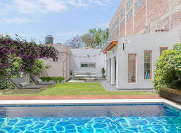 Casa · 150m² · 3 Ambientes · 1 Cochera · Casa 3 Amb en Venta en Ituzaingó Centro Sobre Lote de 435 m²