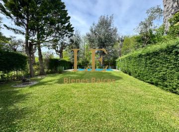 Casa · 180m² · 4 Ambientes · 3 Cocheras · Venta Casa Aranjuez Country Club Apto Credito