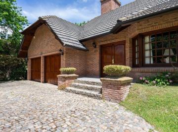 DIT-DT1-5873_2 · Casa 5 Dorm.. | Libertador Sur 1408