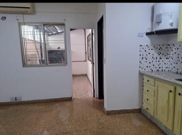 Departamento · 42m² · 2 Ambientes · Alquiler de Departamento 2 Ambientes con Patio en Wilde