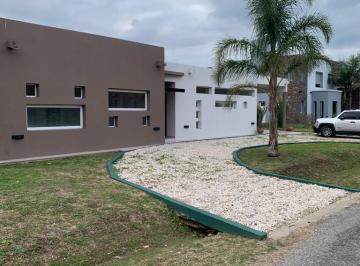 Casa de 4 ambientes, Presidente Perón · Malibu de Canning! Oportunidad! Casa con 3 Dorm. en Lote de 1100 M!