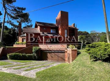 BML-BML-974_2 · Pinamar, Casa en Venta Zona Lasalle. Ref. 8284