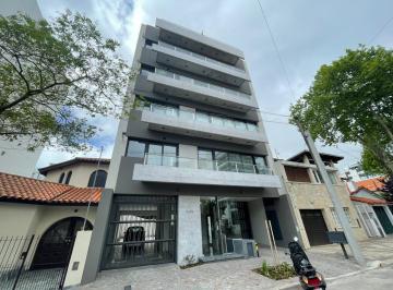 Departamento · 120m² · 4 Ambientes · 1 Cochera · Piso 4 Ambientes Venta Guemes