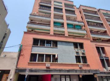 Departamento · 24m² · 1 Ambiente · Monoambiente Dividido con Patio en Venta en Muñecas Al 400, Barrio Norte