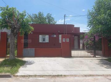Casa · 120m² · 4 Ambientes · 1 Cochera · Casa en Venta en Bella Vista, San Miguel, G. B. a. Zona Norte
