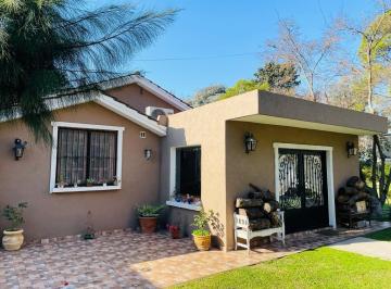 Quinta vacacional de 5 ambientes, Moreno · Casa Quinta en Parque Gorriti Excelente Estado.