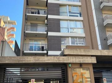Departamento · 38m² · 1 Ambiente · Castelar Monoambiente Dividido Terraza Propia