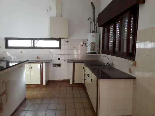 Casa · 90m² · 4 Ambientes
