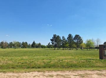 Terreno · 1640m² · Rbs. Oportunidad, Hermoso y Amplio Lote Interno en Barrio Las Hojas, Marcos Paz!