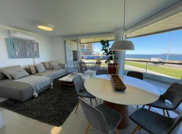Foto1 · Apartamento en Venta de 3 Dorm. en Edificio Isabel, Punta del Este.