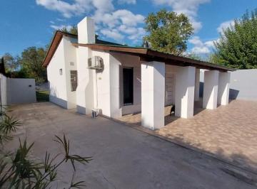 Casa · 150m² · 3 Ambientes · 5 Cocheras · Casa Quinta en Venta Paso del Rey