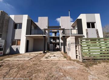 El complejo Paris I se compone de 6 unidades funcionales. 2 dúplex al frente y 4 · Dúplex a Estrenar Complejo Paris 1