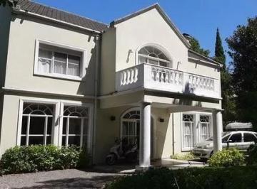 Casa de 4 ambientes, Malvinas Argentinas · Casa en Alquiler con Muebles en San Jorge Country Club