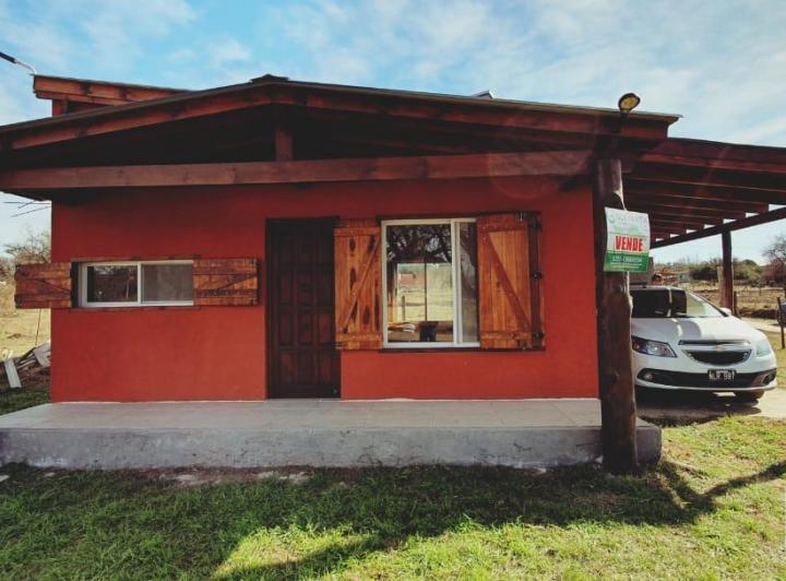 Casa · 40m² · 2 Ambientes · 1 Cochera