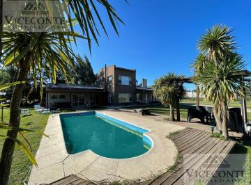 Quinta vacacional , Brandsen · Casaquinta 2632 m² Barrio "La Parada" Brandsen, Buenos Aires.