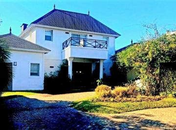 Casa · 330ha · 5 Ambientes · 2 Cocheras · Casa Al Lago en Alquiler en Los Castores, Nordelta, Tigre