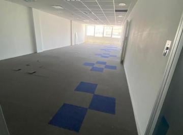 Oficina comercial · 450m² · 6 Ambientes · 5 Cocheras · Oficina Premium Aaa con Piso Alto Vista Rio Permuta Financia