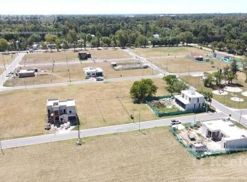 Terreno · 309m² · Lotes en Venta con Financiación en El Pato, Berazategui. La Vikkina