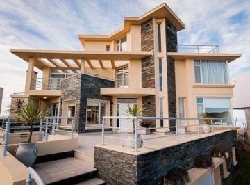 SCZ-SCZ-78_2 · Casa en Carilo - Frente Al Mar