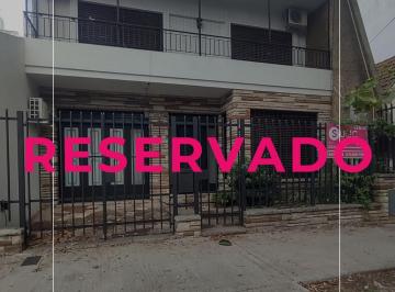 Casa de 4 ambientes, Villa Devoto · PH Tipo Casa 4 Amb - Cochera - Jardín - Terraza - Parrilla - PH con La Casa Lindera