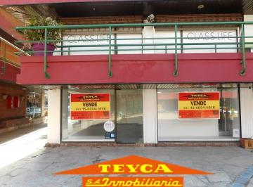 Local comercial · 140m² · Local Doble a La Venta, Imperdible Oportunidad!