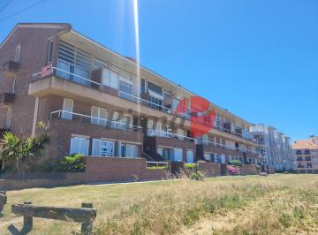 Departamento · 4 Dormitorios · 1 Cochera · Departamento en Venta - Zona Playa Sur - Vista Al Mar