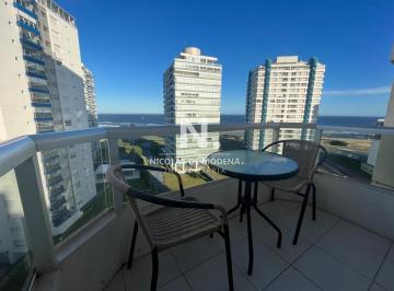 Foto1 · Apartamento en Alquiler de 2 Dorm. en Edificio Torre Marina, Punta del Este