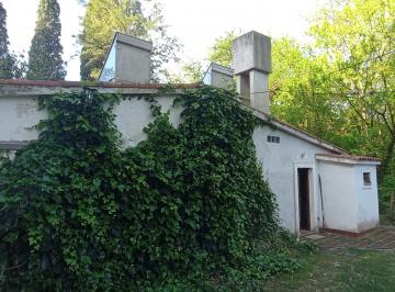 Casa 3000m² Alquiler Celedonio Escalada · Monoambiente Parte de Casa en Gran Predio Arbolado
