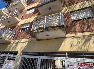 Departamento de 1 ambiente, San Fernando · San Fernando: a 1 Cuadra Avda: Peron. Alquiler: Luminoso Depto. 1 Amb. con Balcon