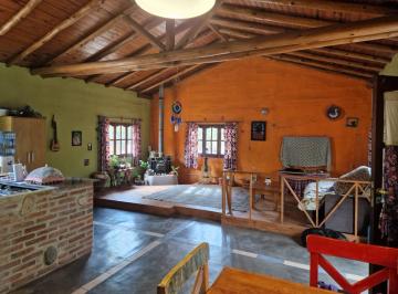 Casa · 173m² · 7 Ambientes · 1 Cochera · Casa en Villa de Las Rosas