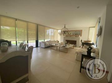 Casa de 4 ambientes, Tigre · Bustamante Prop San Isidro Labrador 11841 Casa Venta Villanueva Tigre