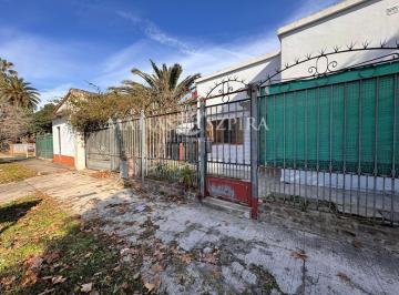 Casa · 110m² · 3 Ambientes · 1 Cochera · Casa Americana de 3 Ambientes en Ituzaingó