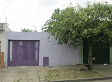 STE-STE-83_2 · Caa Americana con Local a Refaccionar