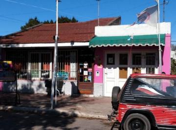 STE-STE-446_2 · Venta Casa con Local Zona Necochea