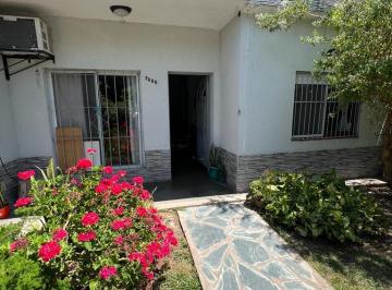 Casa de 4 ambientes, Berazategui · Venta Casa Las Hermanas, Juan Maria Gutierrez