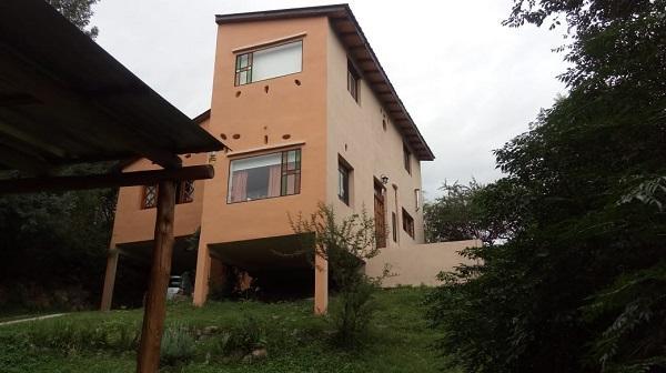 Casa · 120m² · 6 Ambientes