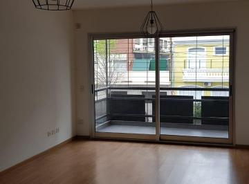 Departamento de 3 ambientes, Villa del Parque · 3 Amplios Ambientes con Parrilla y Aire Acondicionado