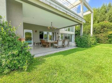Casa · 340m² · 5 Ambientes · 4 Cocheras · Casa - San Isidro Labrador