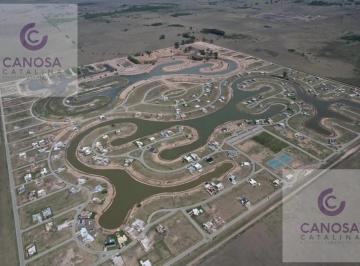 Terreno · 759m² · Oportunidad! Lote con Fondo a La Laguna en Barrio Privado Santa Clara Al Sur