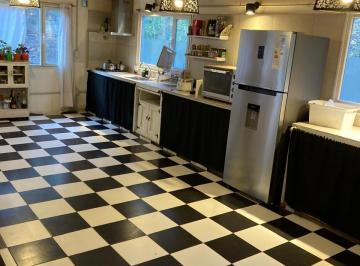 Cocina · Casa 182 m² Cub. - Altos del Sol - Todos Los Servicios
