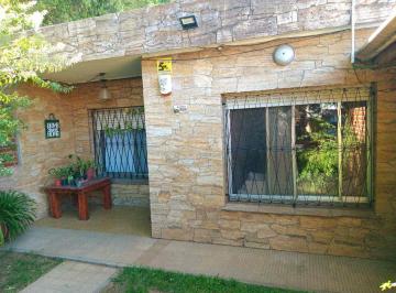Casa de 4 ambientes, Lomas de Zamora · Casa en Venta 4 Amb C/quincho y Garaje en Lavallol