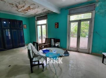 PH · 112m² · 4 Ambientes · (A Refac) PH S/expensas en Brasil Al 1400 - Frente 206 m² Totales T/terraza Balcon Todo Sol