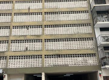 Garage · Cochera en Pleno Recoleta!