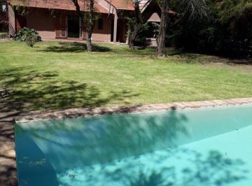 Quinta vacacional de 4 ambientes, Brandsen · Casaquinta 1000 m² Barrio "El Rodeo" Calle 310 N° 711 Esq. 46