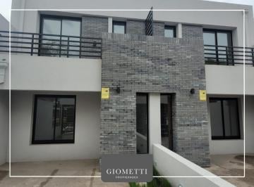 PH · 98m² · 3 Ambientes · 1 Cochera · Duplex en Villa Primera
