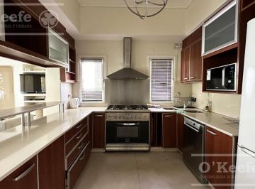 Casa · 200m² · 4 Ambientes · Casa en Venta de Estilo Moderno de Cinco Ambientes en Abril Club de Campo - Apto Credito