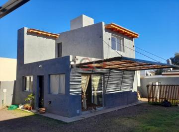 Departamento de 4 ambientes, Villa Allende · Vendo Dos Duplex Villa Allende Centro. Goycoechea 999 - Venta de Dos Duplex